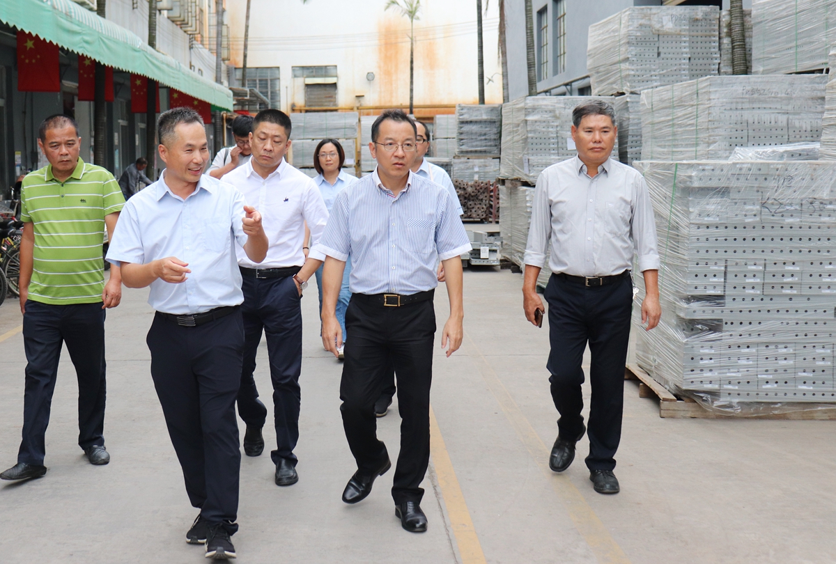 2020-10-28 海南屯倉縣梁譽(yù)騰縣長一行